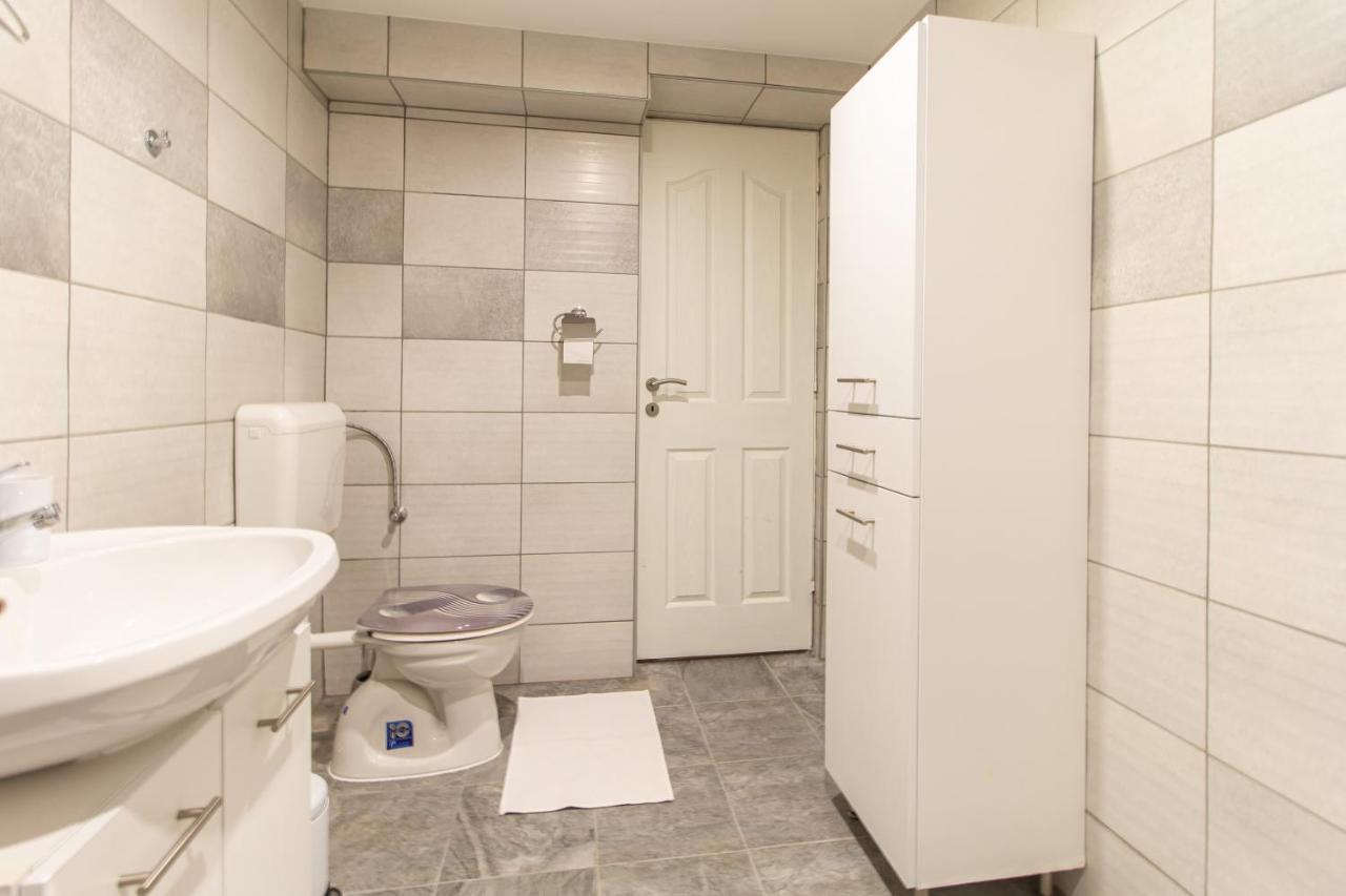 Deli Terasz A Apartman Free Parking, Self-Check-In Anytime 杰尔 外观 照片