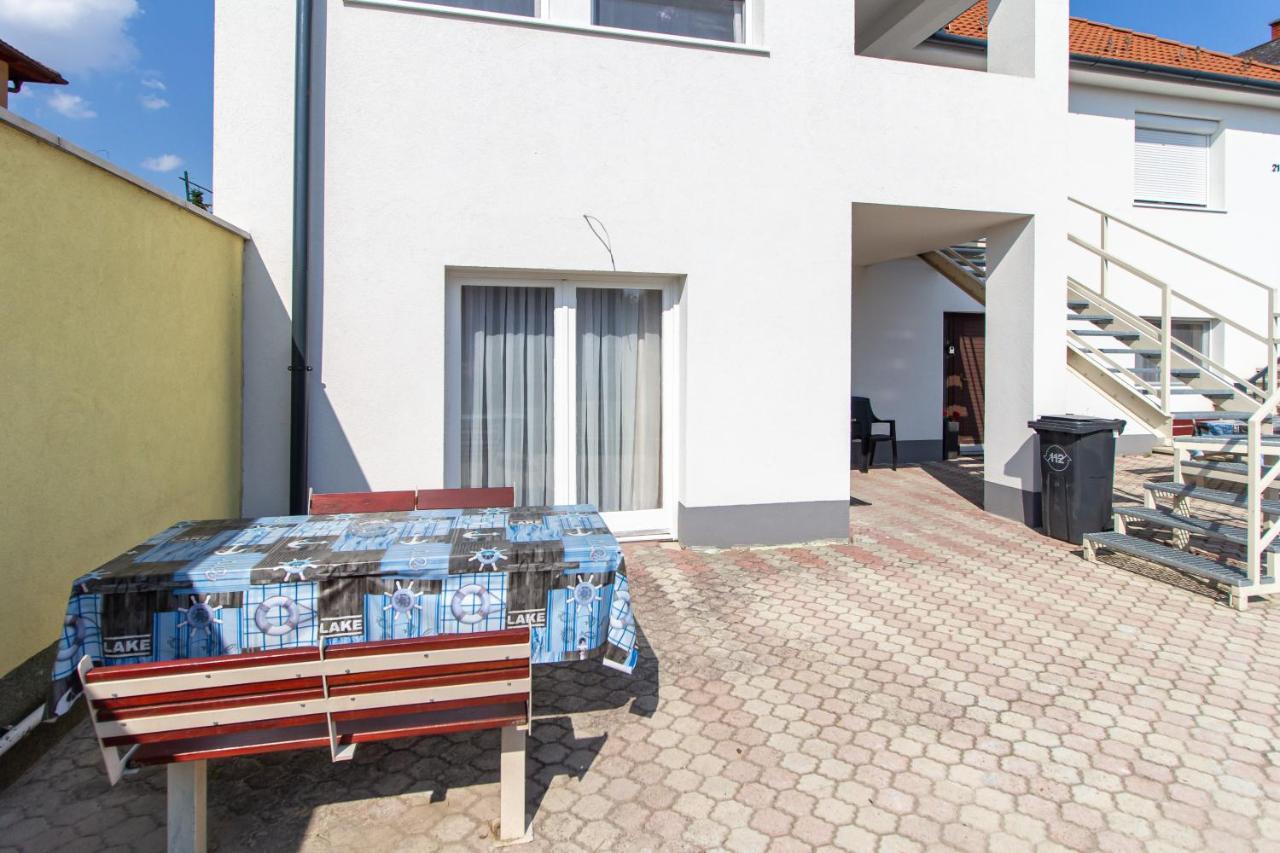 Deli Terasz A Apartman Free Parking, Self-Check-In Anytime 杰尔 外观 照片